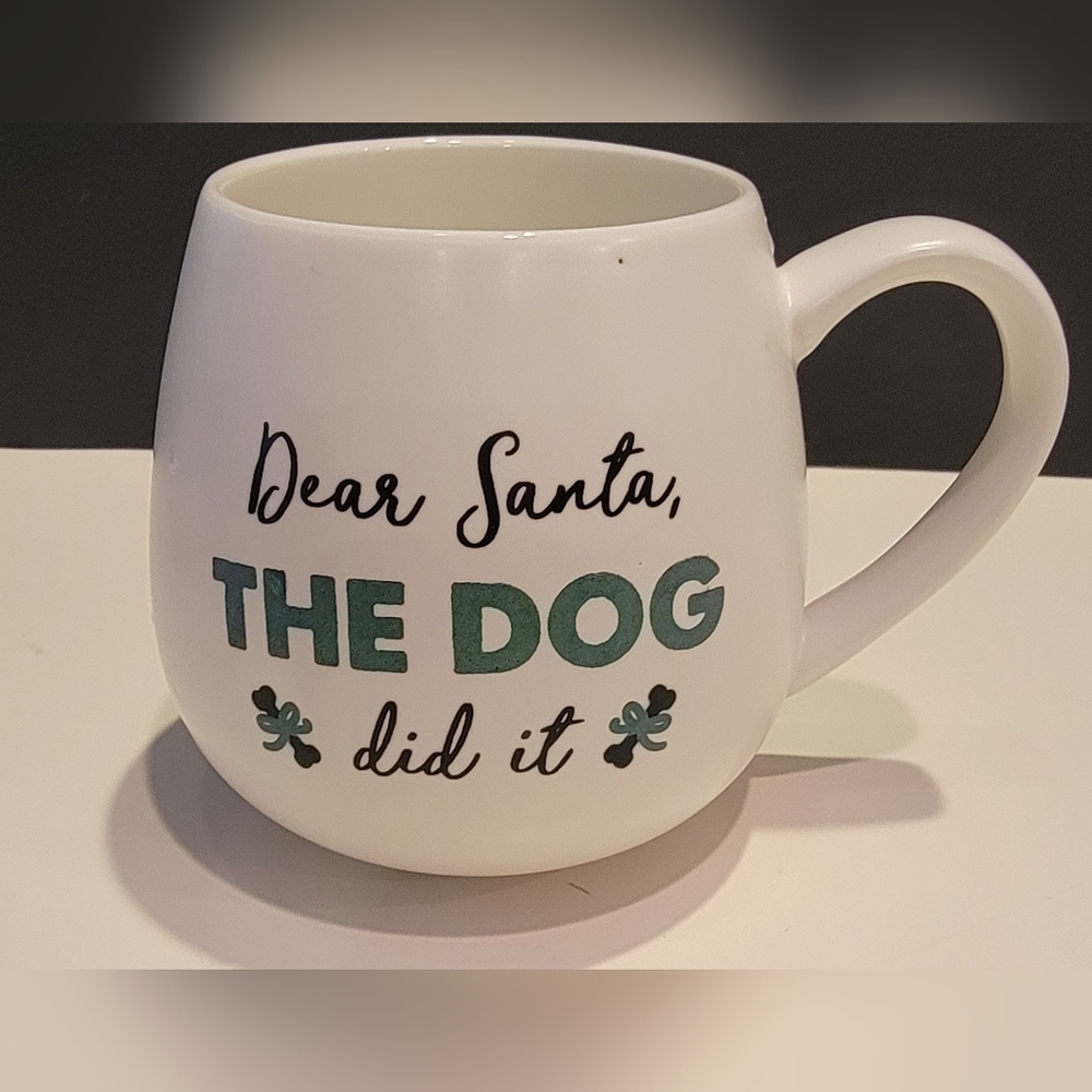 "Dear Santa, the dog did it" - ceramic mug by Pavilion Warm & Toe-sty , 15 Oz